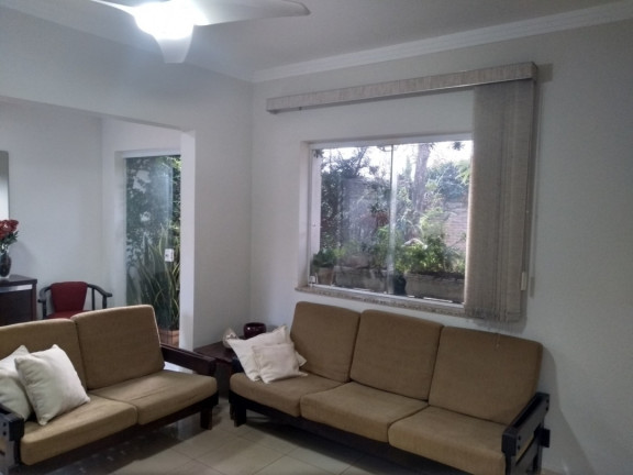 Imagem Casa com 3 Quartos à Venda, 180 m² em Bauru