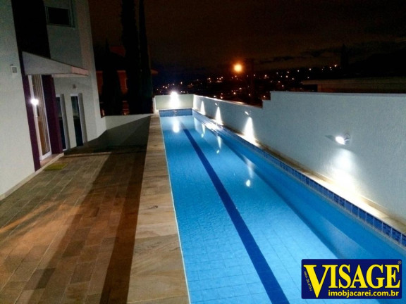 Imagem Casa com 3 Quartos à Venda, 375 m² em Jd. Coleginho - Jacareí