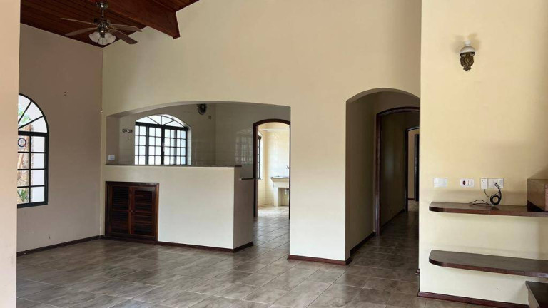 Imagem Casa com 3 Quartos à Venda,  em Jardim Estância Brasil - Atibaia