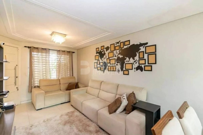 Imagem Sobrado com 3 Quartos à Venda, 157 m² em água Verde - Curitiba Imagem Sobrado com 3 Quartos à Venda, 157 m² em água Verde - Curitiba
