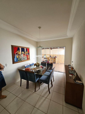 Casa com 3 Quartos à Venda, 300 m² em São Joaquim - Franca