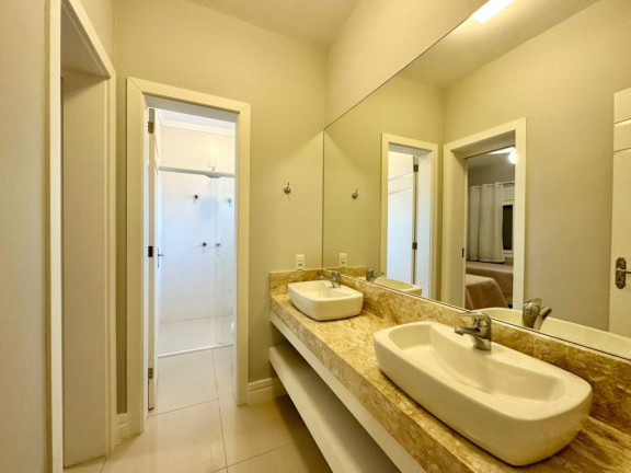 Imagem Casa com 4 Quartos à Venda, 200 m² em Centro - Xangri-la