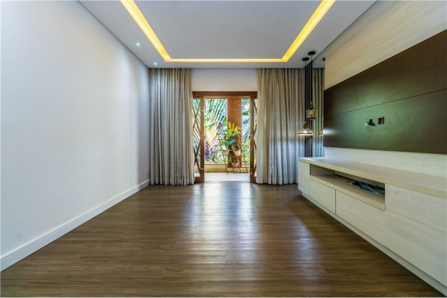 Imagem Casa com 5 Quartos à Venda,  em Vila Prudente - São Paulo