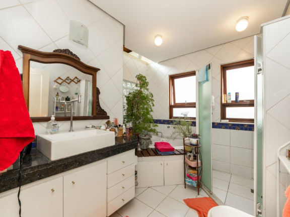 Imagem Casa com 3 Quartos à Venda, 220 m² em Vila Mariana - São Paulo Imagem Casa com 3 Quartos à Venda, 220 m² em Vila Mariana - São Paulo