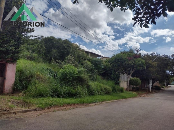 Terreno à Venda, 896 m² em Chácara Vale Do Rio Cotia - Carapicuíba