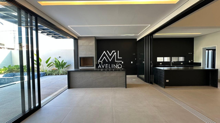 Imagem Casa de Condomínio com 5 Quartos à Venda, 255 m² em Jardim Noroeste - Campo Grande