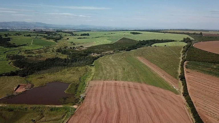 Imagem Fazenda à Venda, 100 m² em Zona Rural - Casa Branca Imagem Fazenda à Venda, 100 m² em Zona Rural - Casa Branca