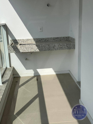 Imagem Apartamento com 2 Quartos à Venda, 71 m² em Tabuleiro - Camboriú