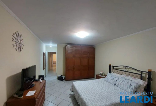 Imagem Sobrado com 3 Quartos à Venda, 200 m² em Vila Floresta - Santo André Imagem Sobrado com 3 Quartos à Venda, 200 m² em Vila Floresta - Santo André