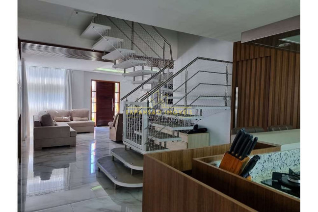 Imagem Casa com 3 Quartos à Venda, 199 m² em São João Do Rio Vermelho - Florianópolis Imagem Casa com 3 Quartos à Venda, 199 m² em São João Do Rio Vermelho - Florianópolis