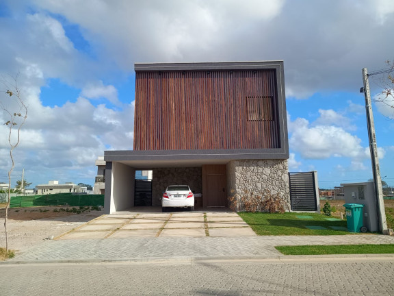 Casa com 3 Quartos à Venda, 263 m² em Cidade Alpha - Eusébio