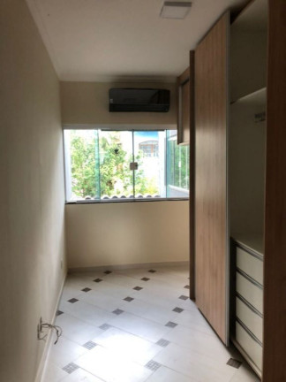 Imagem Sobrado com 3 Quartos à Venda, 268 m² em Jardim Dos Ipês - Suzano Imagem Sobrado com 3 Quartos à Venda, 268 m² em Jardim Dos Ipês - Suzano