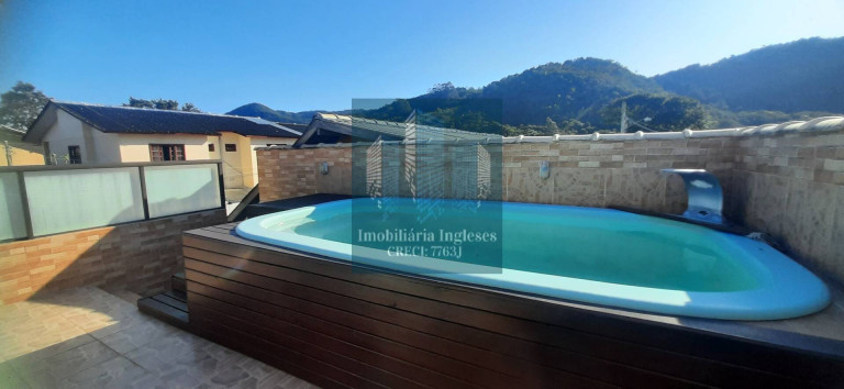 Imagem Casa com 3 Quartos à Venda, 158 m² em São João Do Rio Vermelho - Florianópolis Imagem Casa com 3 Quartos à Venda, 158 m² em São João Do Rio Vermelho - Florianópolis