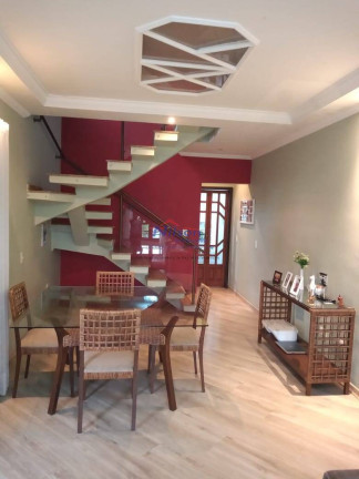 Imagem Casa com 3 Quartos à Venda, 250 m² em Parque Renato Maia - Guarulhos Imagem Casa com 3 Quartos à Venda, 250 m² em Parque Renato Maia - Guarulhos