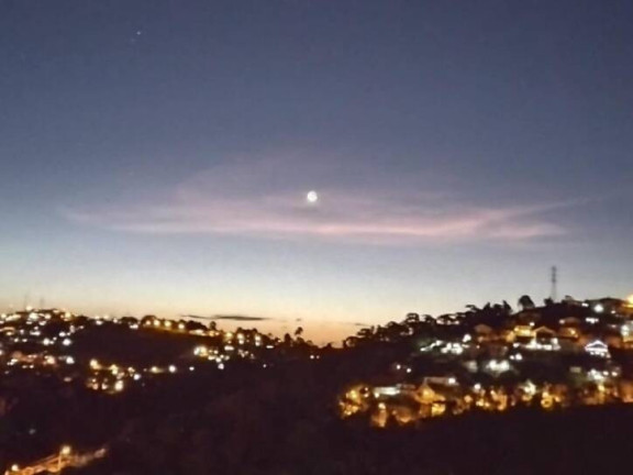 Imagem Casa com 1 Quarto à Venda, 120 m² em Vila Natal - Campos Do Jordão Imagem Casa com 1 Quarto à Venda, 120 m² em Vila Natal - Campos Do Jordão