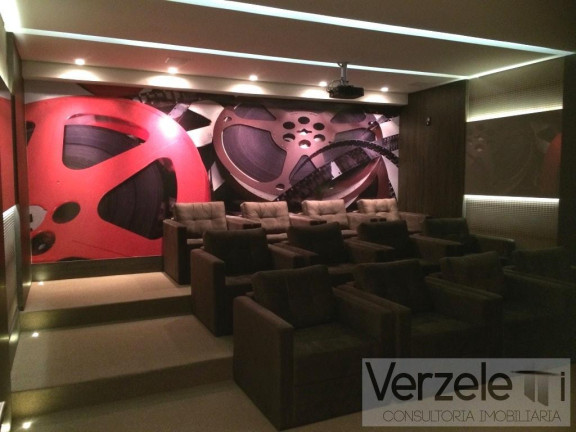 Imagem Apartamento com 4 Quartos à Venda, 140 m² em Centro - Balneário Camboriú Imagem Apartamento com 4 Quartos à Venda, 140 m² em Centro - Balneário Camboriú