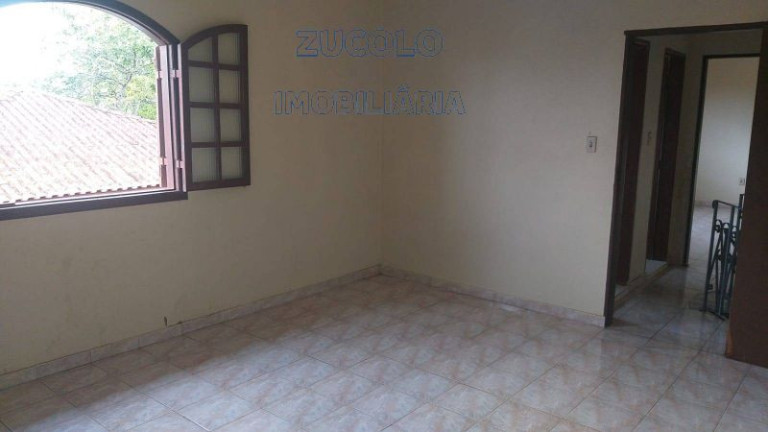 Imagem Casa com 1 Quarto à Venda, 800 m² Imagem Casa com 1 Quarto à Venda, 800 m²