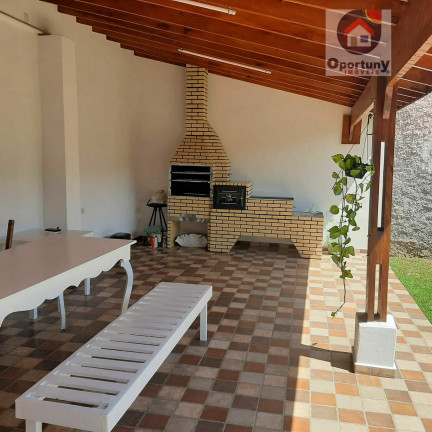 Imagem Sobrado com 4 Quartos à Venda, 300 m² em Jordanópolis - Arujá Imagem Sobrado com 4 Quartos à Venda, 300 m² em Jordanópolis - Arujá