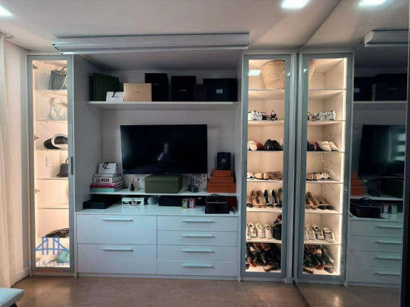 Imagem Apartamento com 4 Quartos à Venda, 131 m² em Centro - Florianópolis Imagem Apartamento com 4 Quartos à Venda, 131 m² em Centro - Florianópolis