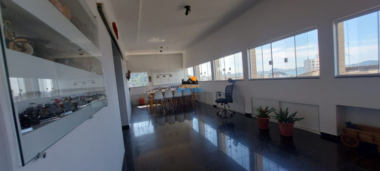 Imagem Cobertura com 3 Quartos para Alugar, 320 m² em Itararé - São Vicente
