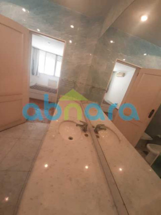 Imagem Apartamento com 4 Quartos à Venda, 360 m² em Copacabana - Rio De Janeiro Imagem Apartamento com 4 Quartos à Venda, 360 m² em Copacabana - Rio De Janeiro