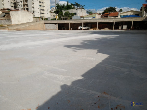 Terreno à Venda ou Locação, 2.000 m² em Jardim Simus - Sorocaba