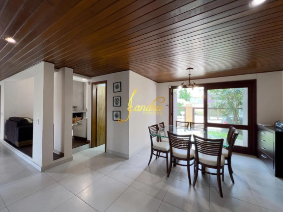 Imagem Sobrado com 4 Quartos à Venda, 350 m² em Centro - Xangri-la