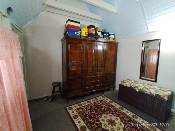 Imagem Casa com 4 Quartos à Venda, 319 m² em São Francisco - Curitiba Imagem Casa com 4 Quartos à Venda, 319 m² em São Francisco - Curitiba