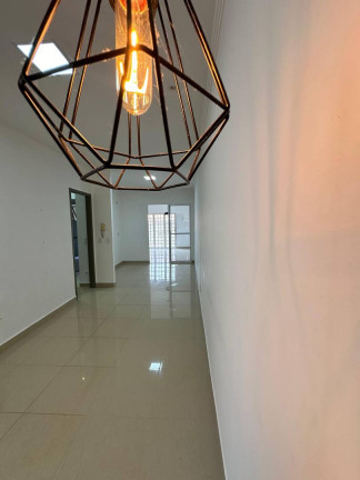 Casa com 2 Quartos à Venda,  em Jardim Imperial - Cuiabá