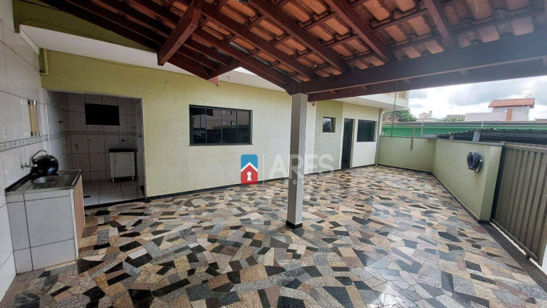 Casa com 2 Quartos para Alugar, 110 m² em Vila Belvedere - Americana