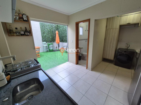 Imagem Casa com 3 Quartos à Venda, 219 m²