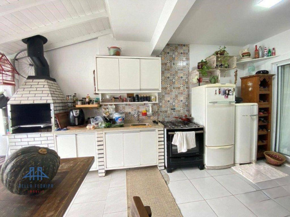 Imagem Casa com 3 Quartos à Venda, 144 m² em Campeche - Florianópolis Imagem Casa com 3 Quartos à Venda, 144 m² em Campeche - Florianópolis