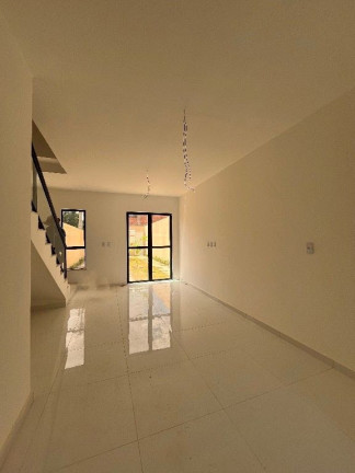 Imagem Casa com 3 Quartos à Venda, 94 m² em Maraponga - Fortaleza
