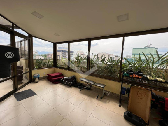 Imagem Cobertura com 4 Quartos à Venda, 100 m² em Icaraí - Niterói