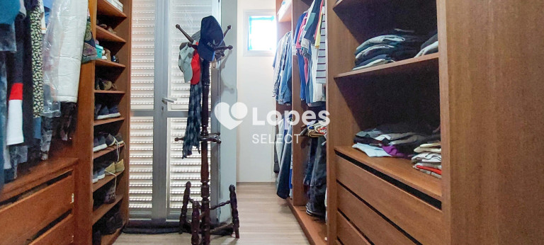 Imagem Apartamento com 4 Quartos à Venda, 267 m² em Vila Embaré - Valinhos