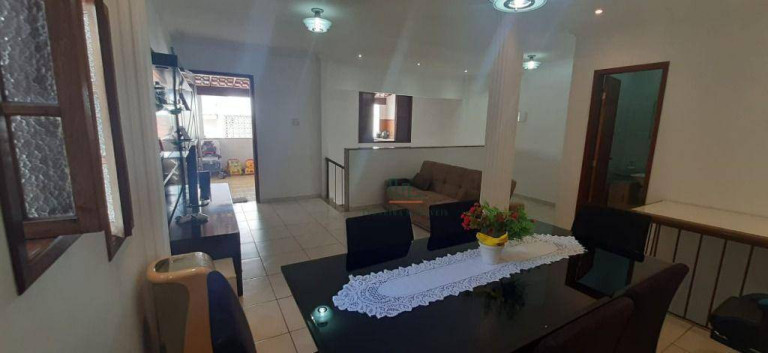 Imagem Casa com 2 Quartos à Venda, 130 m² em São Lourenço - Niterói Imagem Casa com 2 Quartos à Venda, 130 m² em São Lourenço - Niterói