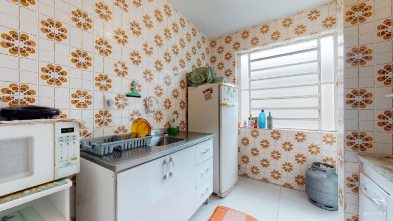 Imagem Imóvel com 3 Quartos à Venda, 80 m² em Petrópolis - Porto Alegre