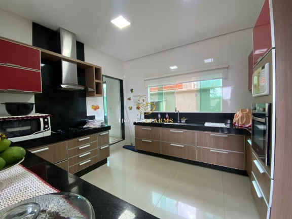 Imagem Casa com 4 Quartos à Venda, 287 m² em Jardins Lisboa - Goiânia Imagem Casa com 4 Quartos à Venda, 287 m² em Jardins Lisboa - Goiânia