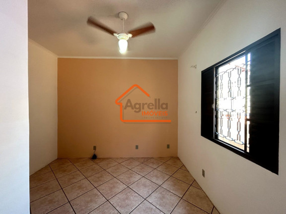 Imagem Casa com 3 Quartos à Venda, 211 m² em Jardim Nazareth - Mogi Mirim Imagem Casa com 3 Quartos à Venda, 211 m² em Jardim Nazareth - Mogi Mirim