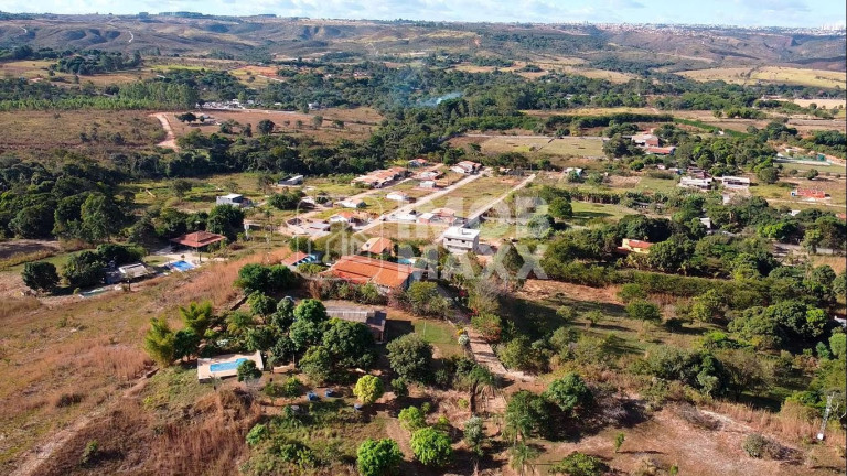 Imagem Casa com 4 Quartos à Venda, 220 m² em Ceilândia - Brasília