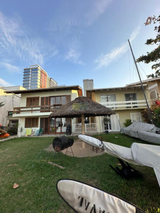 Imagem Casa com 8 Quartos à Venda, 1.177 m² em Balneário Perequê - Porto Belo Imagem Casa com 8 Quartos à Venda, 1.177 m² em Balneário Perequê - Porto Belo