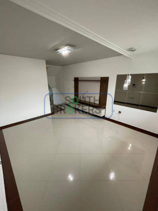 Imagem Sobrado com 3 Quartos à Venda,  em Parada Inglesa - São Paulo