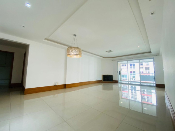 Imagem Imóvel com 3 Quartos à Venda, 180 m² em Várzea - Teresópolis Imagem Imóvel com 3 Quartos à Venda, 180 m² em Várzea - Teresópolis