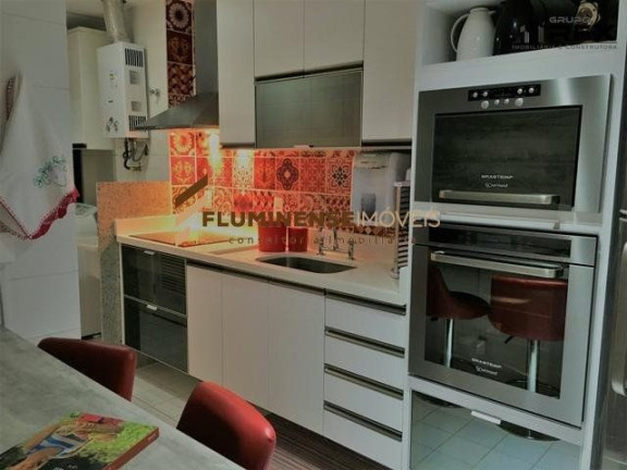 Imagem Apartamento com 2 Quartos à Venda, 85 m² em Charitas - Niterói