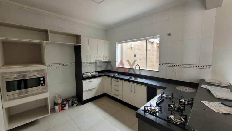 Imagem Casa com 1 Quarto à Venda, 300 m² em Alto Da Xv - Guarapuava Imagem Casa com 1 Quarto à Venda, 300 m² em Alto Da Xv - Guarapuava
