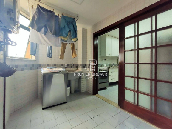 Imagem Apartamento com 4 Quartos à Venda, 141 m² em Várzea - Teresópolis