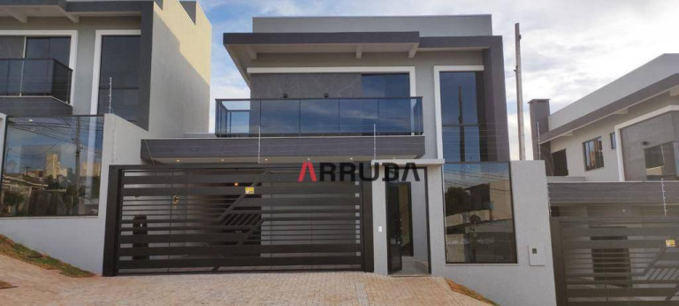 Sobrado com 3 Quartos à Venda, 148 m² em Parque São Paulo - Cascavel
