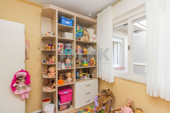 Imagem Casa com 3 Quartos à Venda, 290 m² em Jardim Europa - Porto Alegre Imagem Casa com 3 Quartos à Venda, 290 m² em Jardim Europa - Porto Alegre