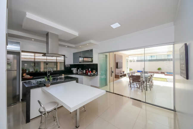 Imagem Casa de Condomínio com 5 Quartos à Venda, 403 m² em Jardins Lisboa - Goiânia