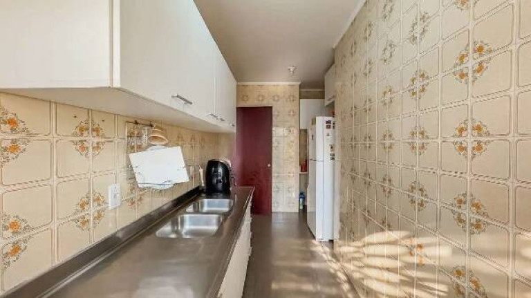 Imagem Apartamento com 2 Quartos à Venda, 73 m² em Porto Alegre Imagem Apartamento com 2 Quartos à Venda, 73 m² em Porto Alegre